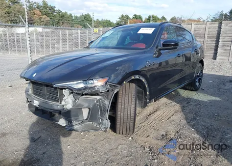 2022 Maserati Levante Gt z USA, uszkodzony, nr VIN ZN661XUA1NX393801